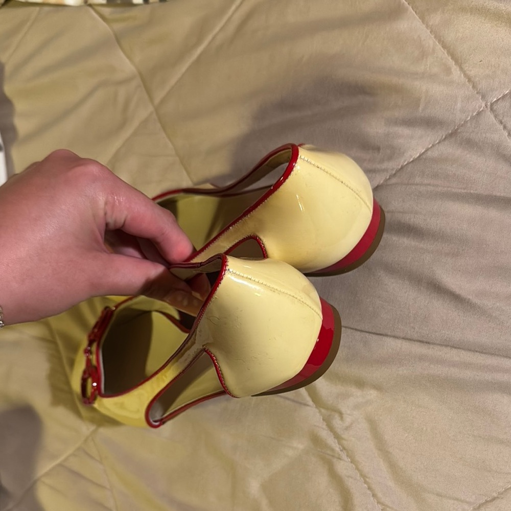 Women’s Gucci vintage heels patent flats new with little defects - Picture 6 of 9
